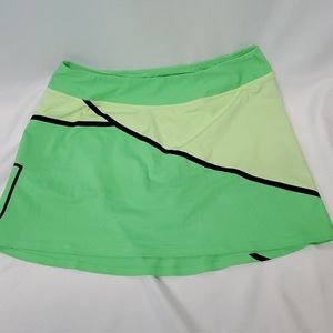 Title Nine green black color block skort size L